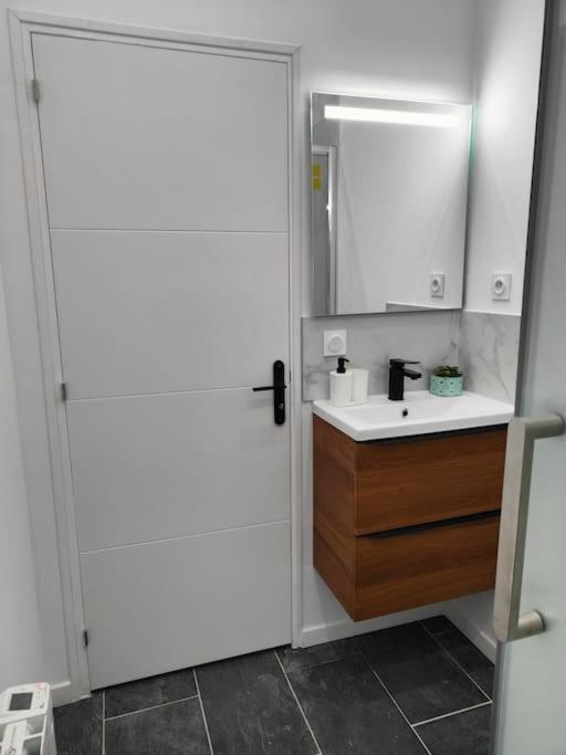 Charmant Appartement Hyper Centre Metro Gare Toulouse Exterior photo